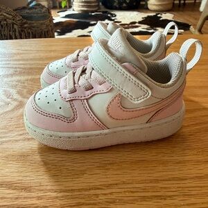Nike Kids Light Pink and Cream Sneakers